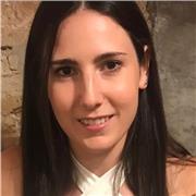 Profesora de matemáticas apta para todas las edades y niveles.